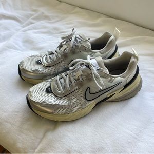Nike V2K Run shoes W11/M9.5